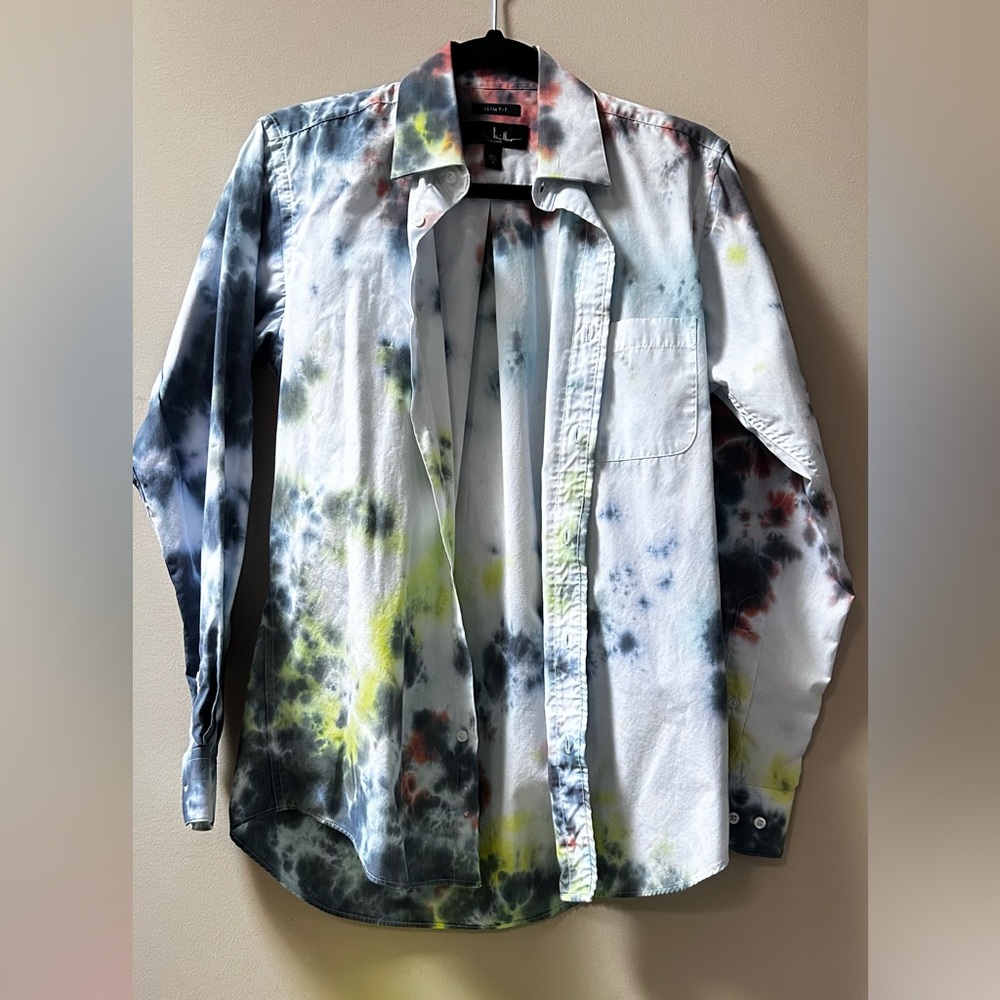 🥰Nicole Miller multi color long sleeve button down